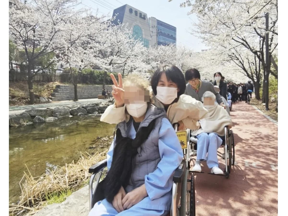 더사랑요양병원 이미지 3