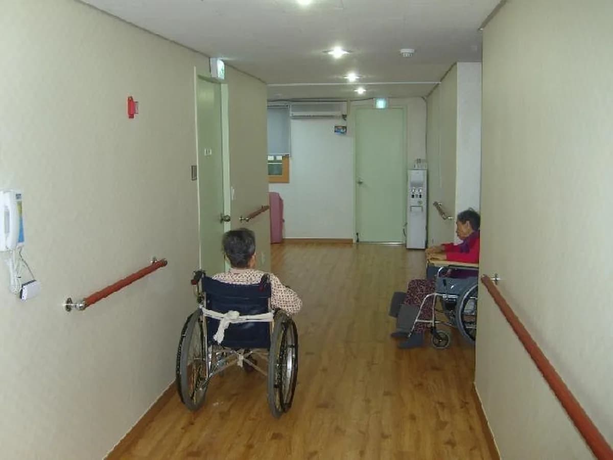 한마음노인전문요양원 이미지 1