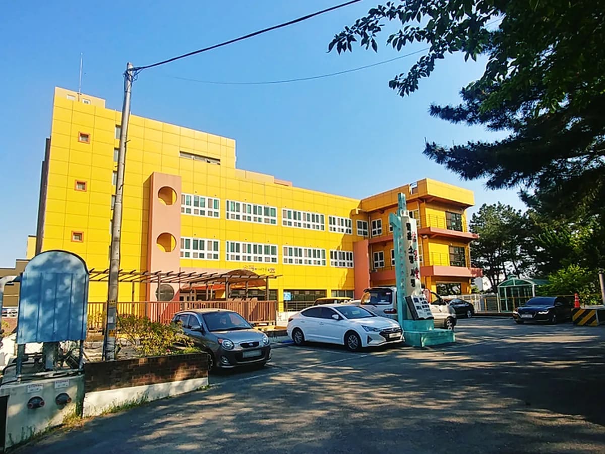 신망애치매전문요양원 이미지 1