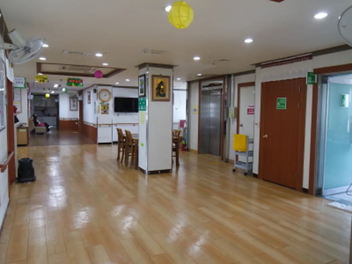 무량수전 노인전문요양원 이미지 7