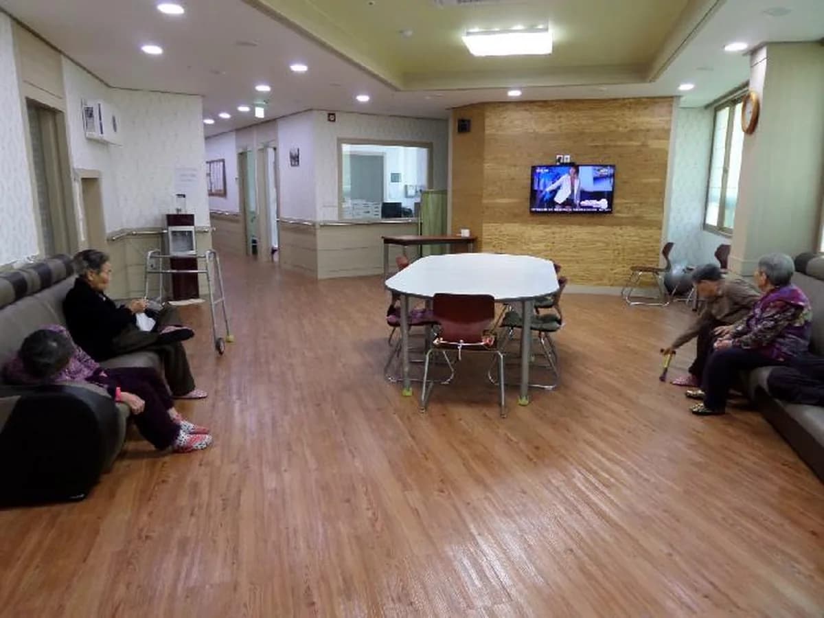 소망실버홈공동생활가정 이미지 1