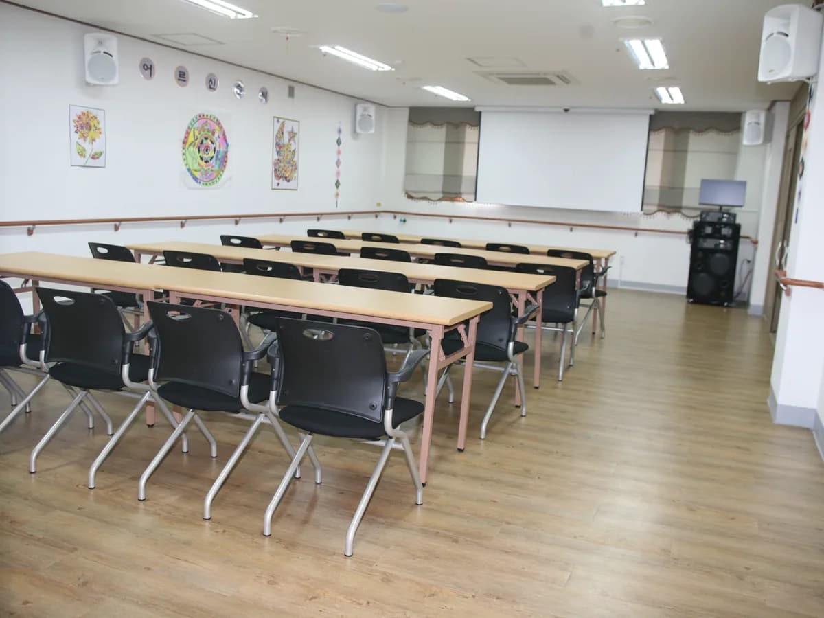 금성노인요양원 이미지 3