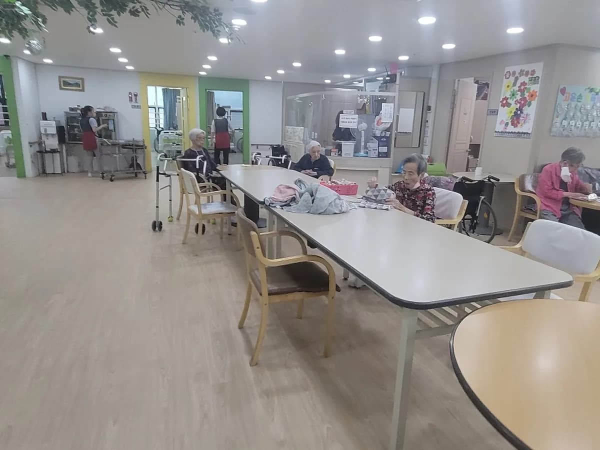 고운손요양원 이미지 1