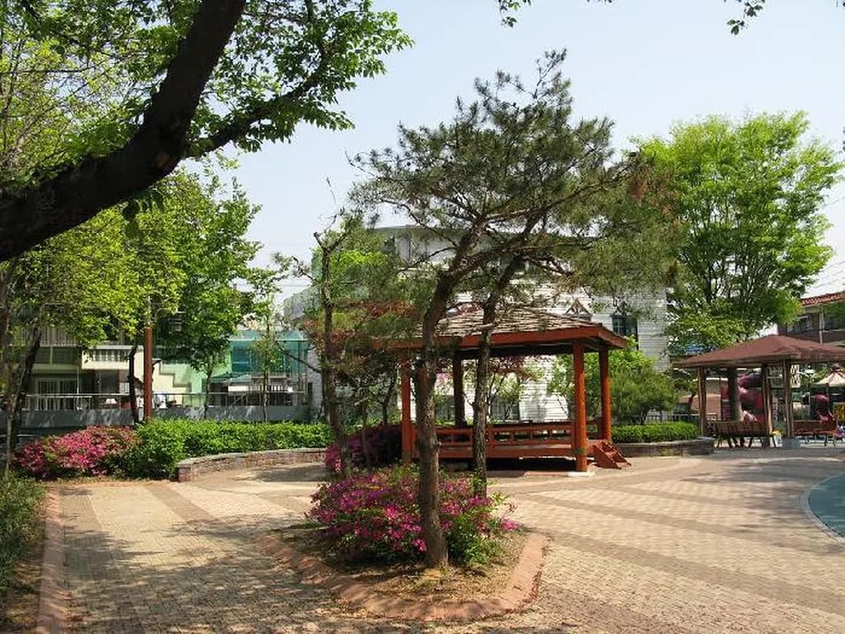 노인요양공동생활가정 행복한 쉼터 이미지 2