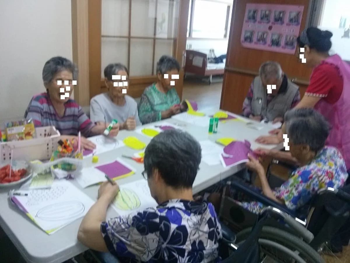 고향 노인요양공동생활가정 이미지 1