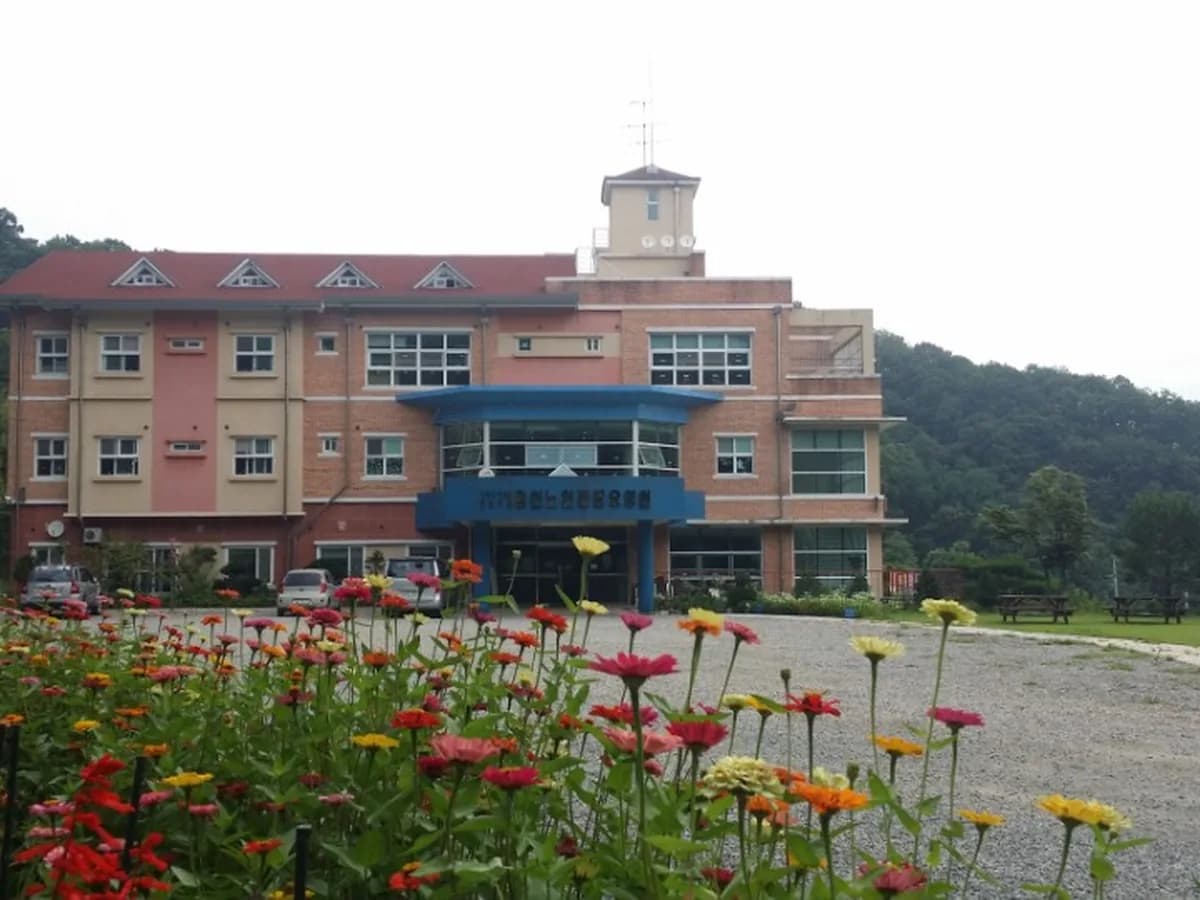 용인노인전문요양원 이미지 4