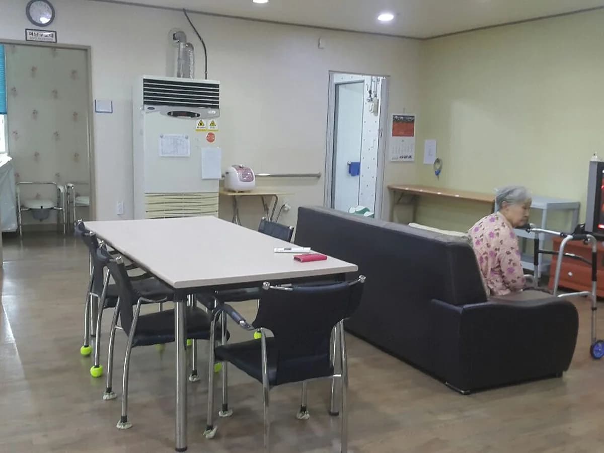 다함께노인요양공동생활가정 이미지 3