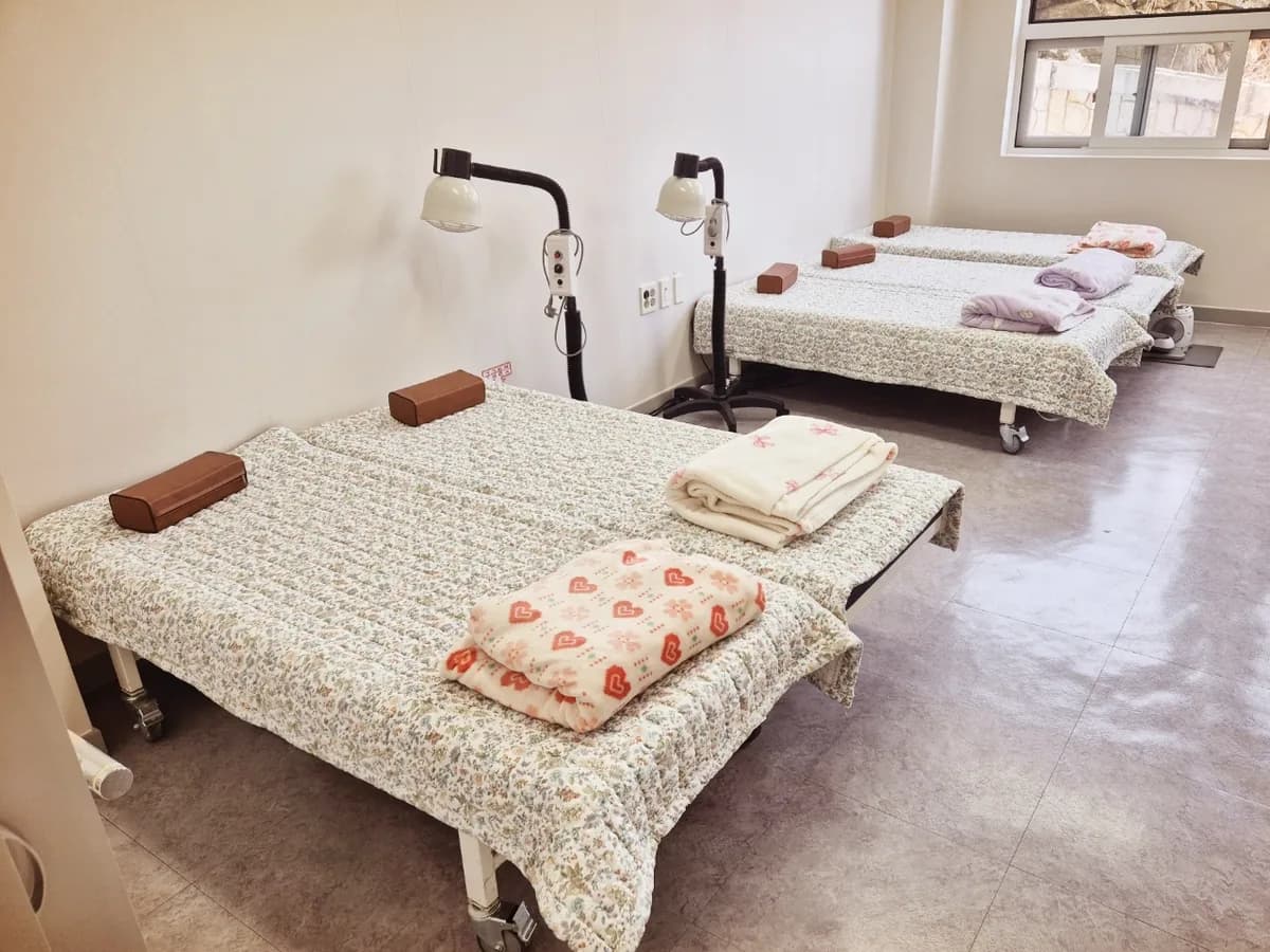 (주)늘품부모요양원 이미지 2