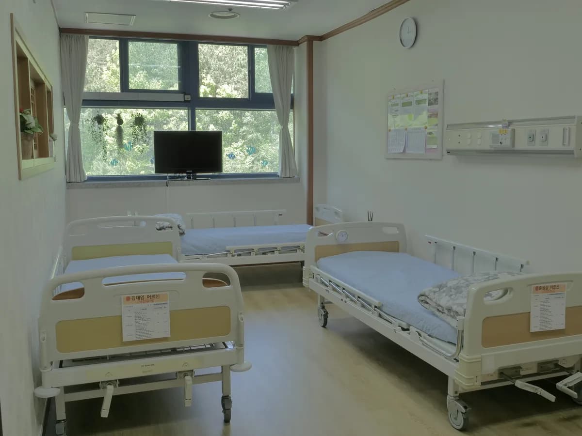 고흥군노인전문요양원 이미지 8
