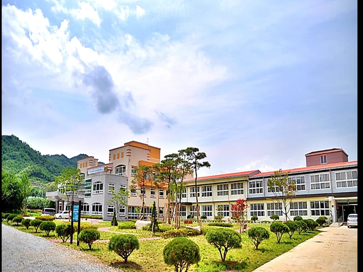 상주연세실버타운 이미지 1