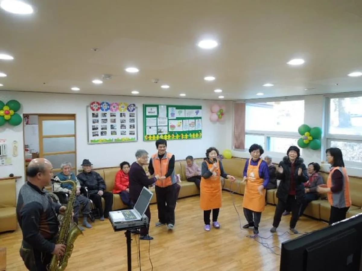 문경노인요양공동생활가정 이미지 1
