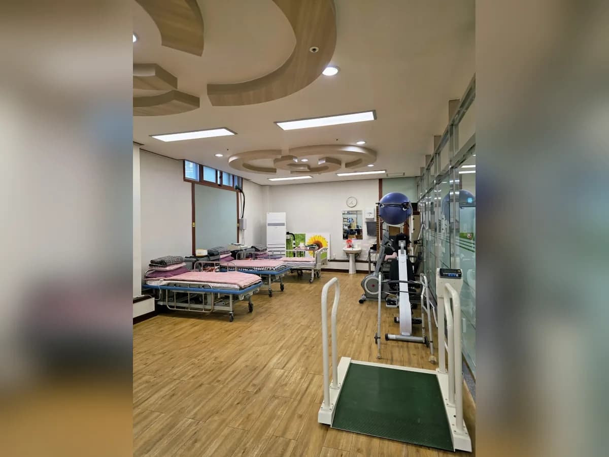 거제실버웰 노인요양센터 이미지 8