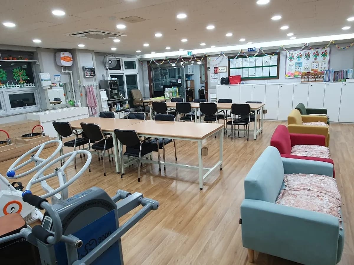 숲데이케어센터 이미지 7