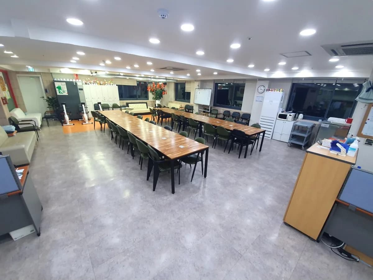 행복 데이케어센터 이미지 6