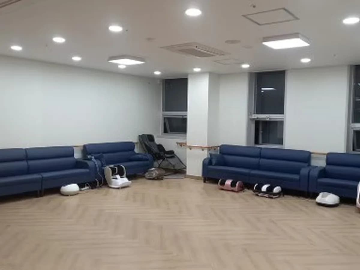 청솔노인주간보호센터 이미지 8
