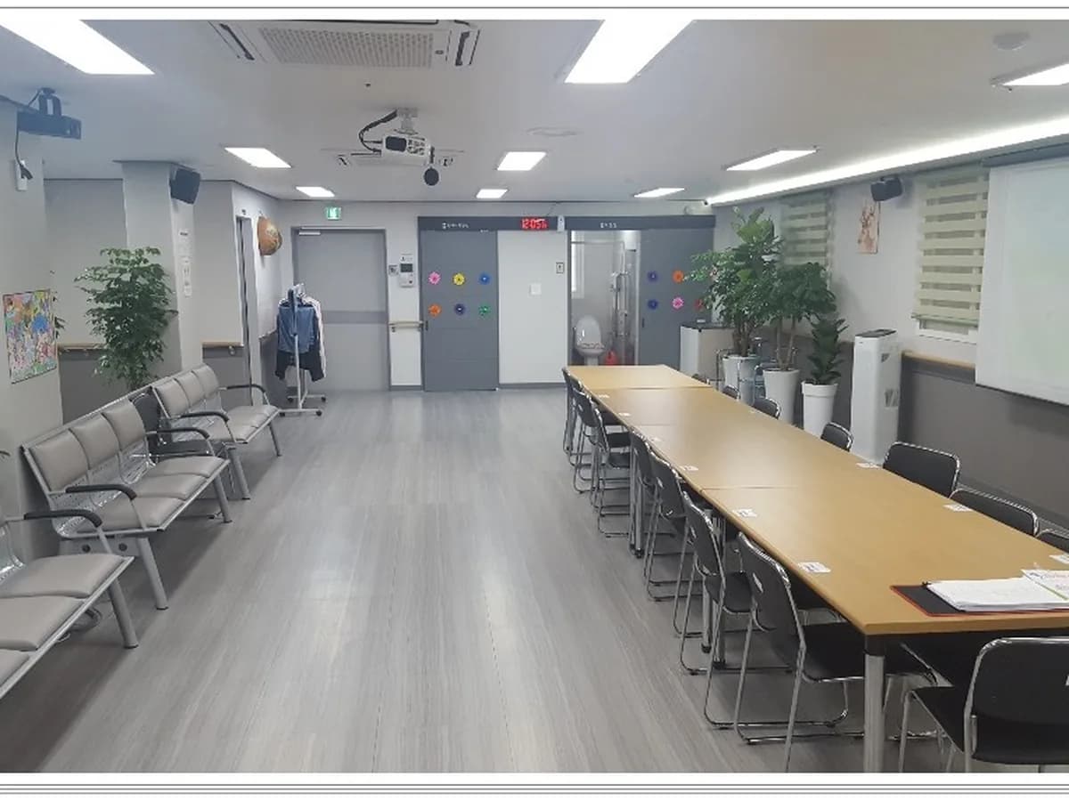 효담채주야간보호센터 이미지 7