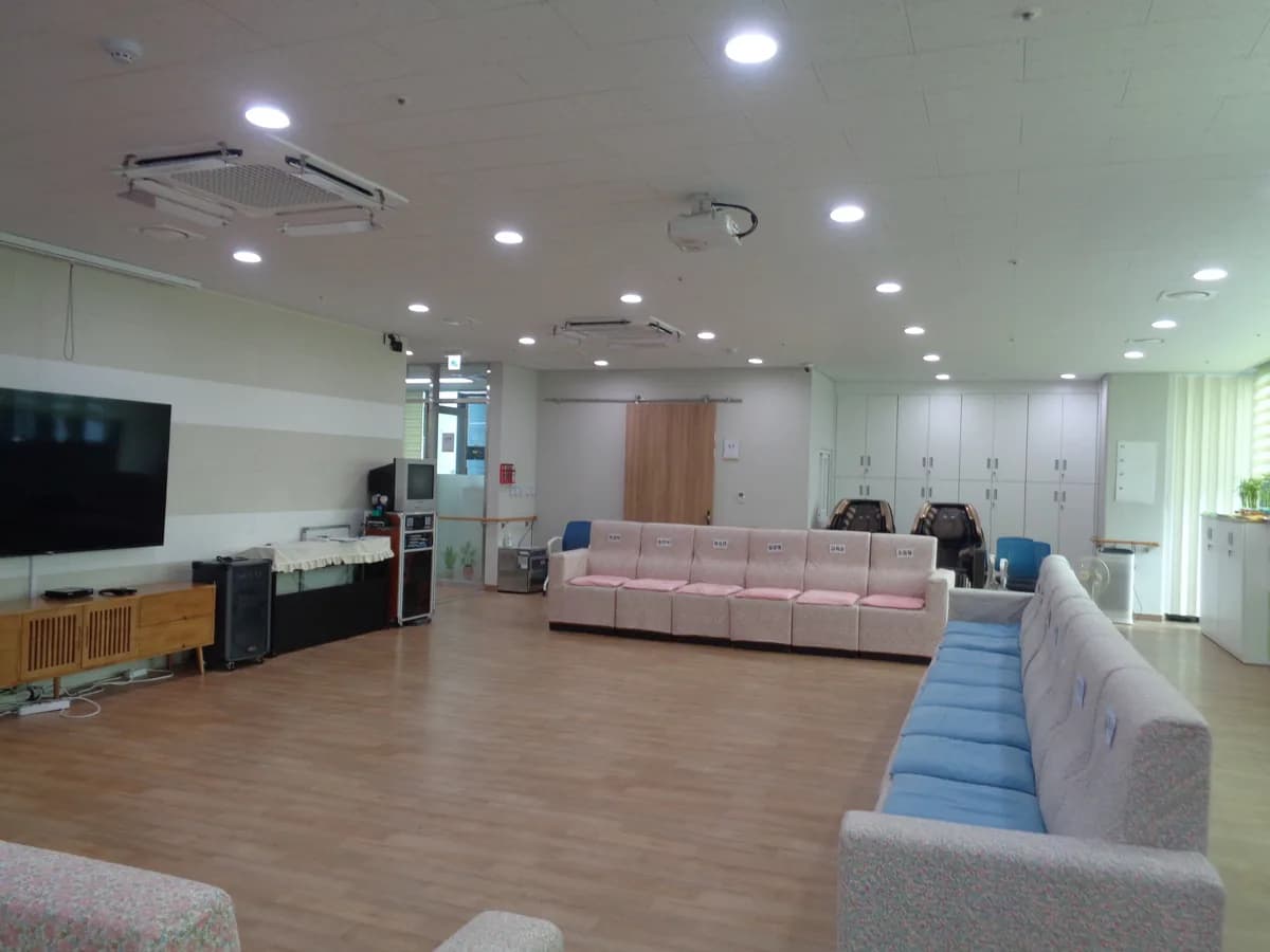 부평구 구립 치매전담형 주간보호센터 행복의집 이미지 5