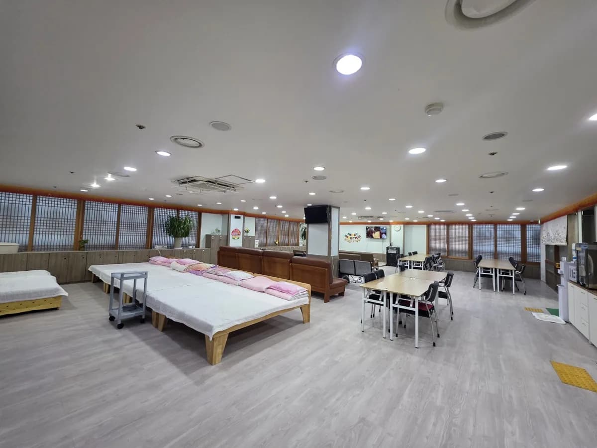 늘봄주야간보호센터 이미지 4