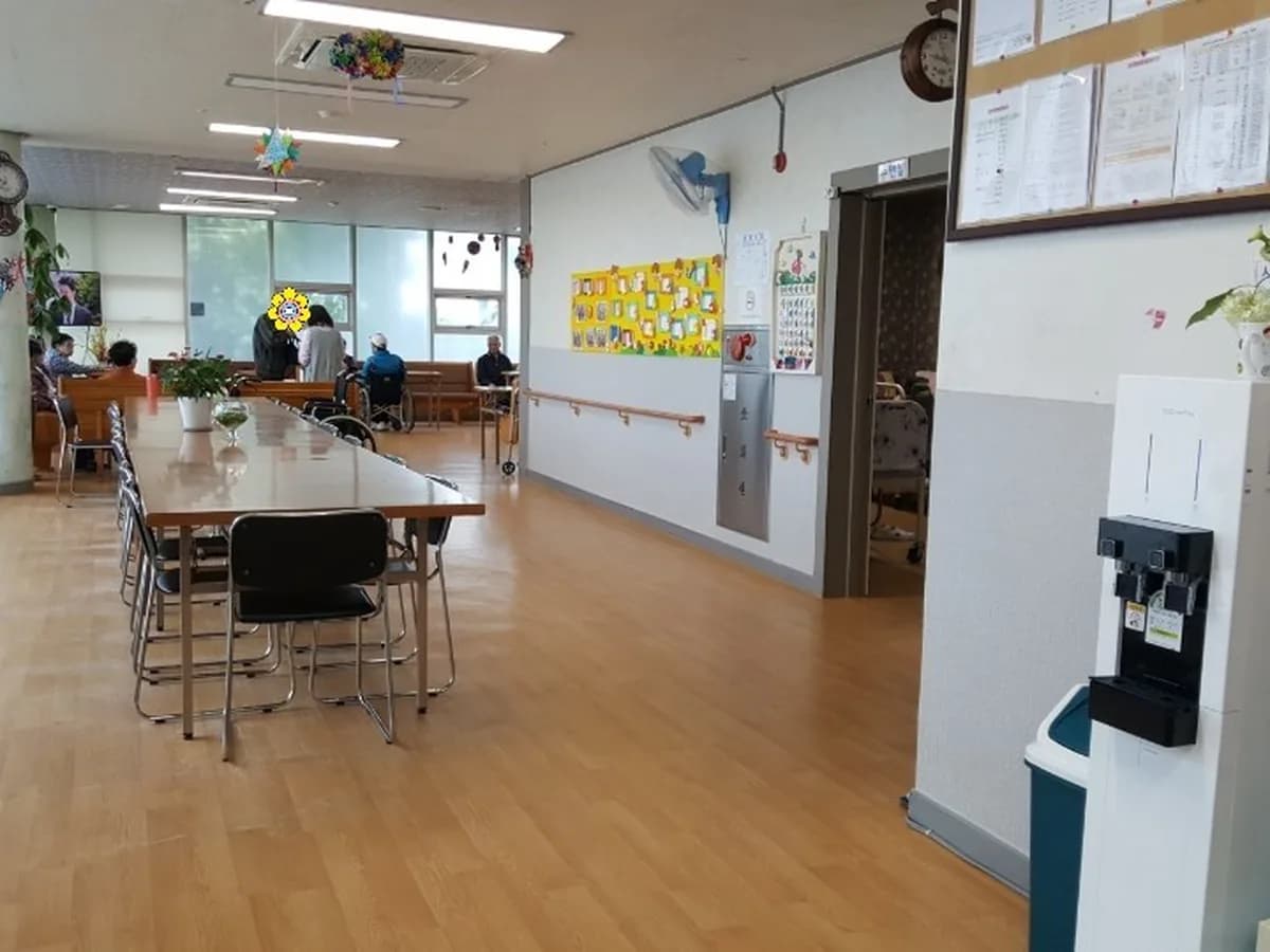 중부재가노인복지센터 이미지 5