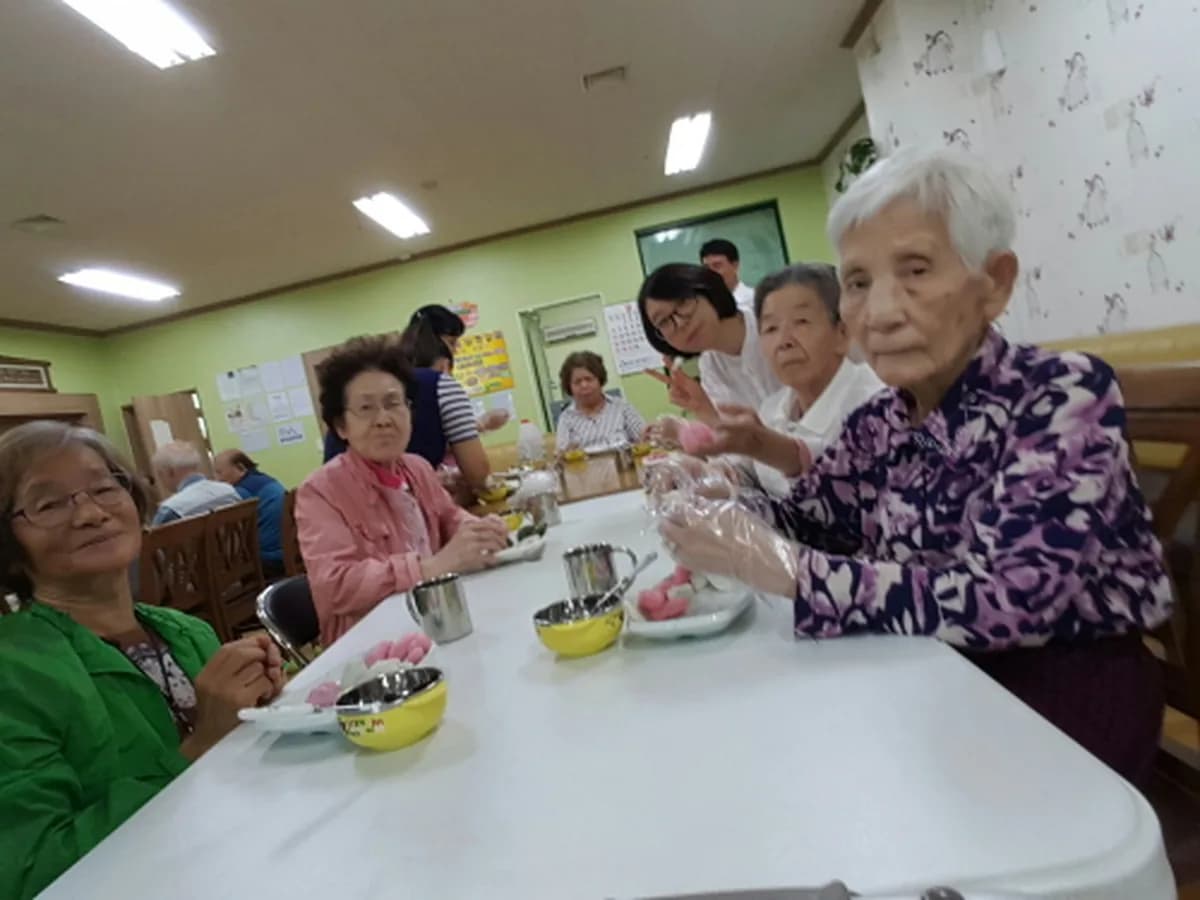 안산시초지종합사회복지관부설 초지장기요양센터 이미지 6