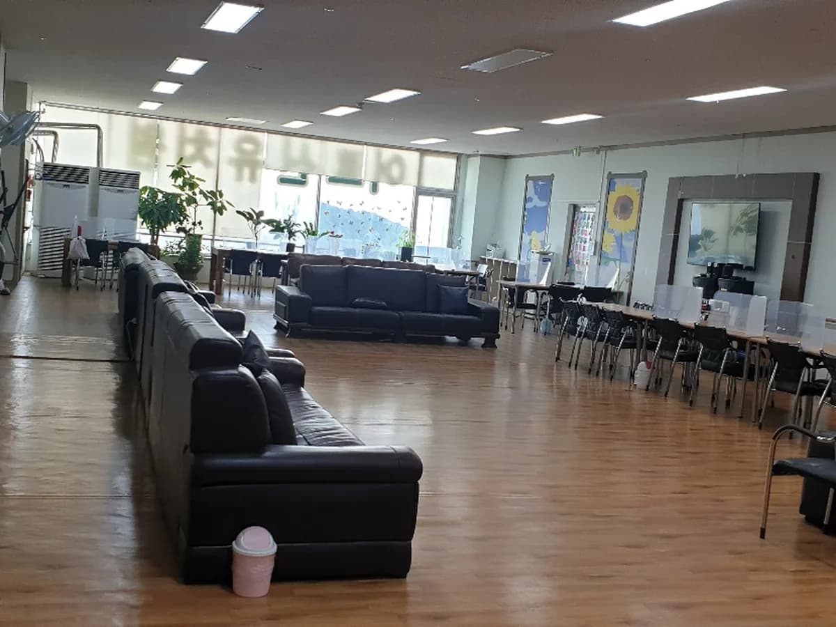 더조은주야간보호센터 이미지 4