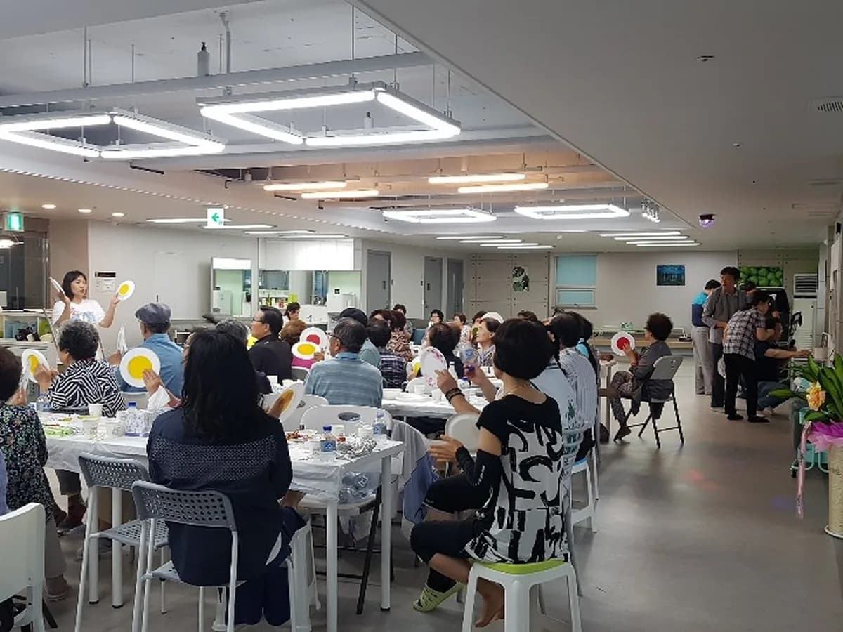 더나은 주간보호센터 이미지 3