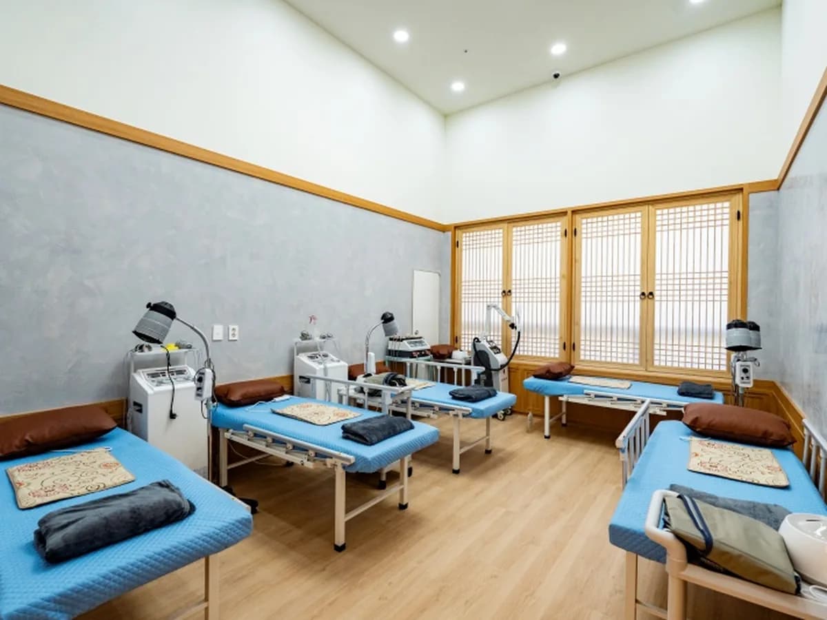 케어링 데이케어 수목원점 이미지 4