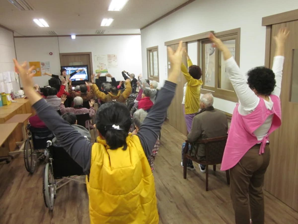 희원노인간호센터 부설 주.야간보호센터 이미지 1