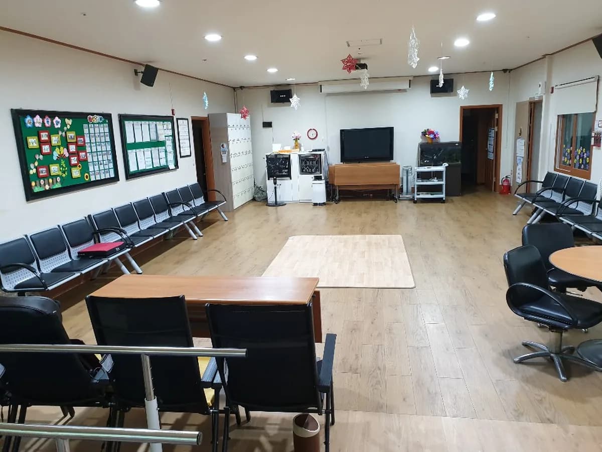 유경노인복지센터 이미지 2