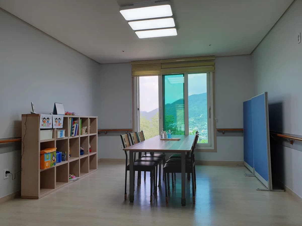 송학 보금자리주야간보호센터 이미지 2