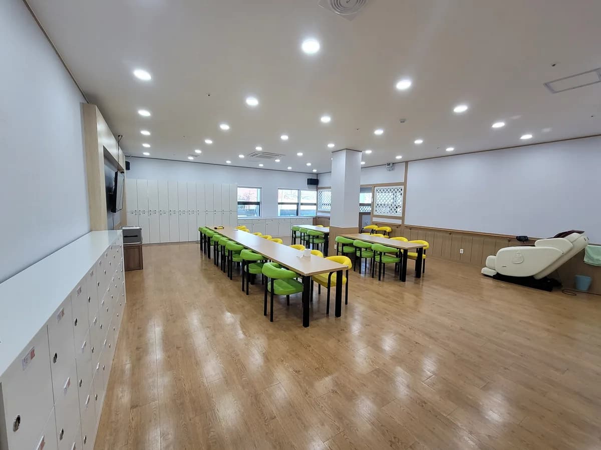 장항효사랑주야간보호센터 이미지 1