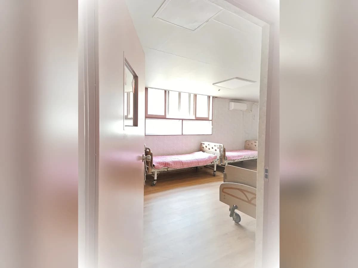 들꽃마을 주간보호센터 이미지 4