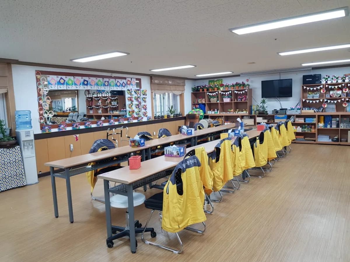 문수노인복지센터(주간보호) 이미지 1