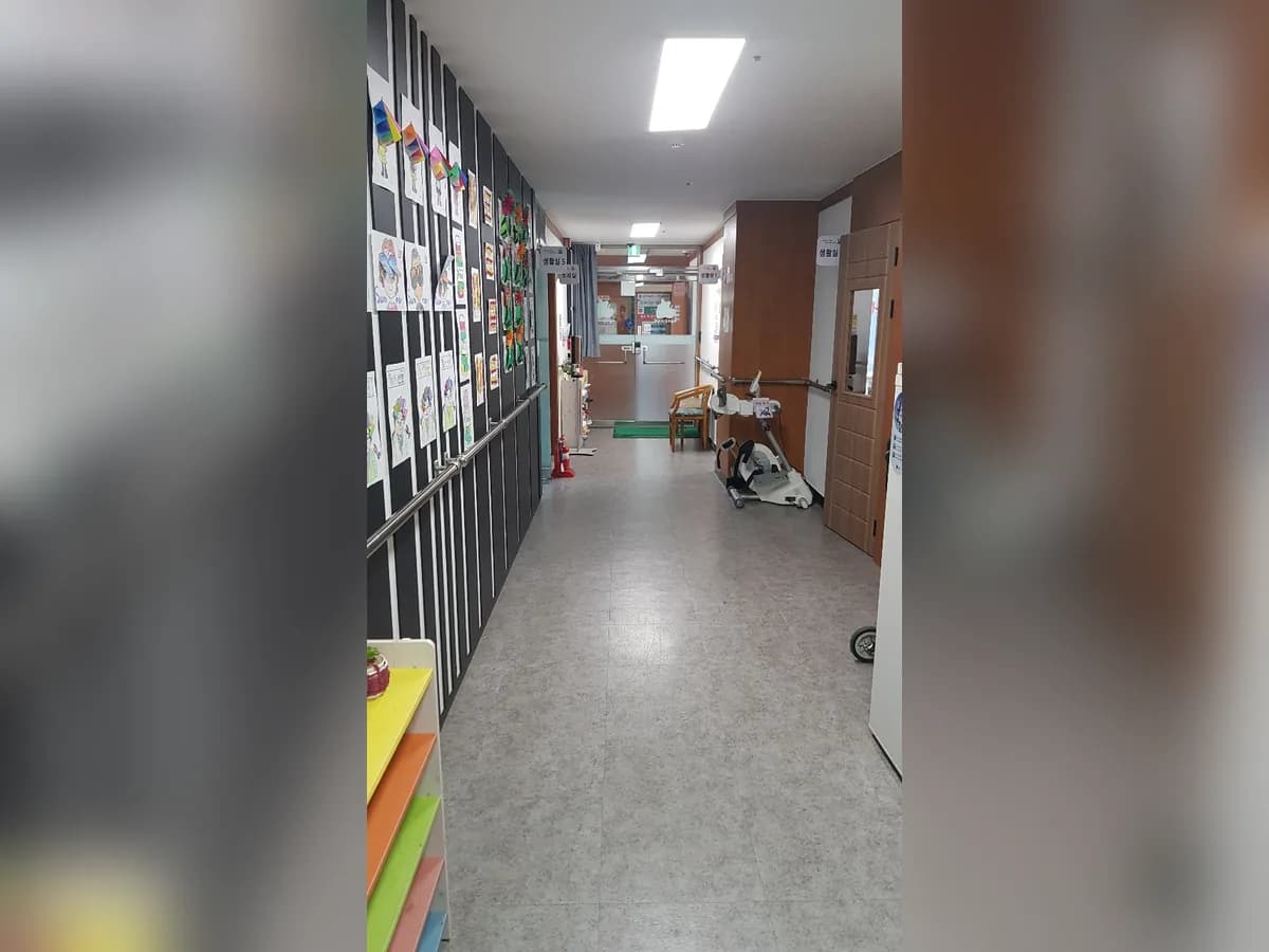 한국복지주간보호센터 이미지 2