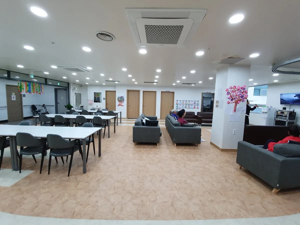 태양재가노인복지센터 이미지 3