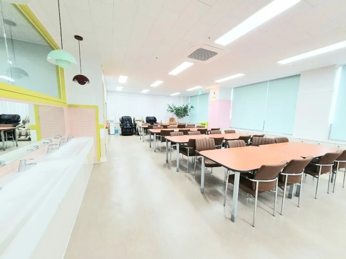 팔용어르신주간보호센터 이미지 1