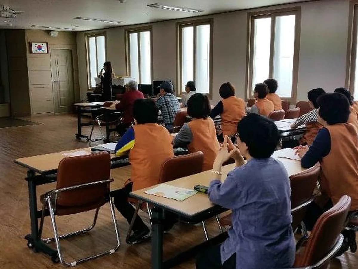 은빛마을노인복지센터 이미지 8