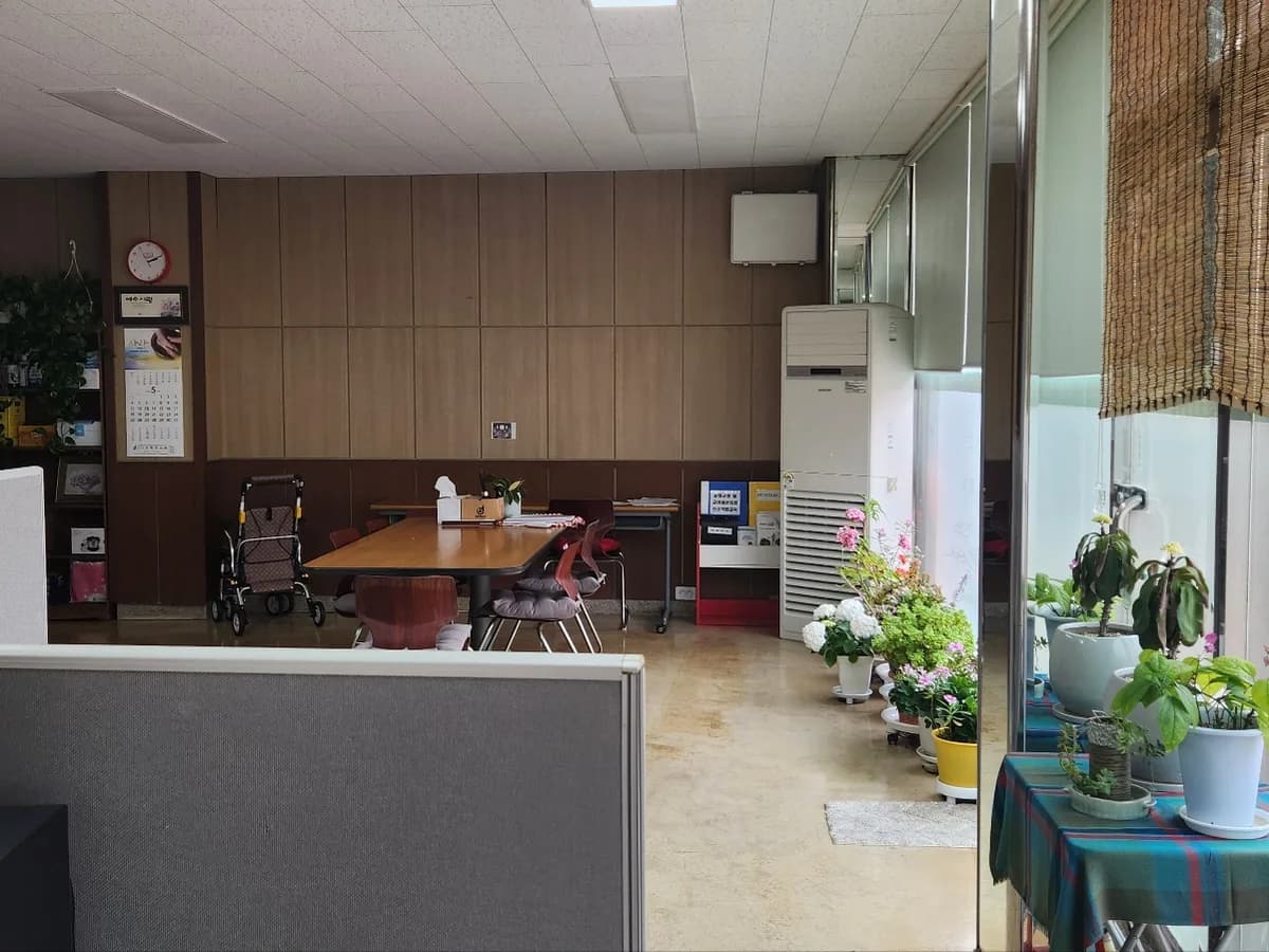 라파노인복지센터 이미지 3