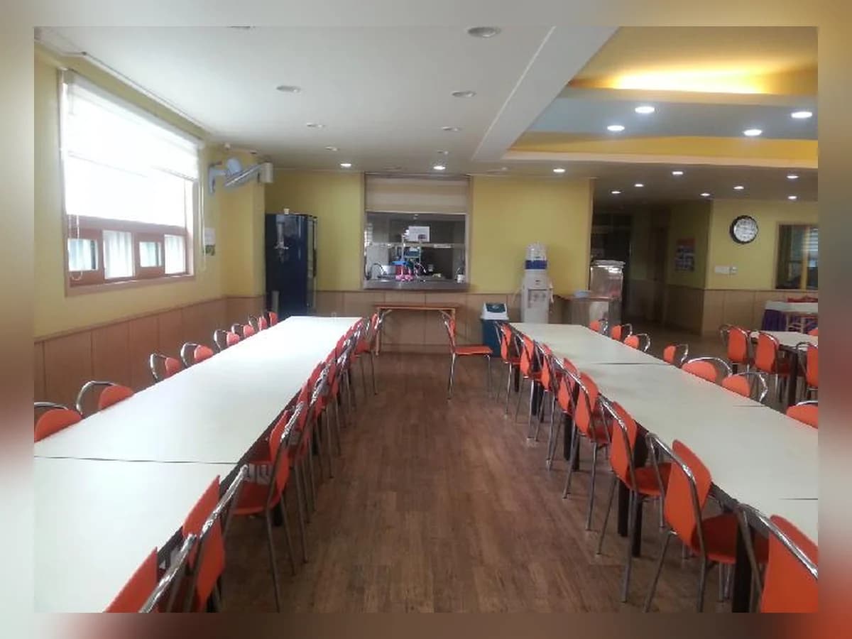 함께노인주간보호센터 이미지 10