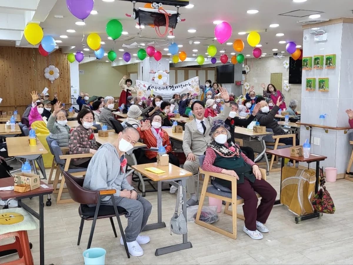 초심재활주간보호센터 이미지 1