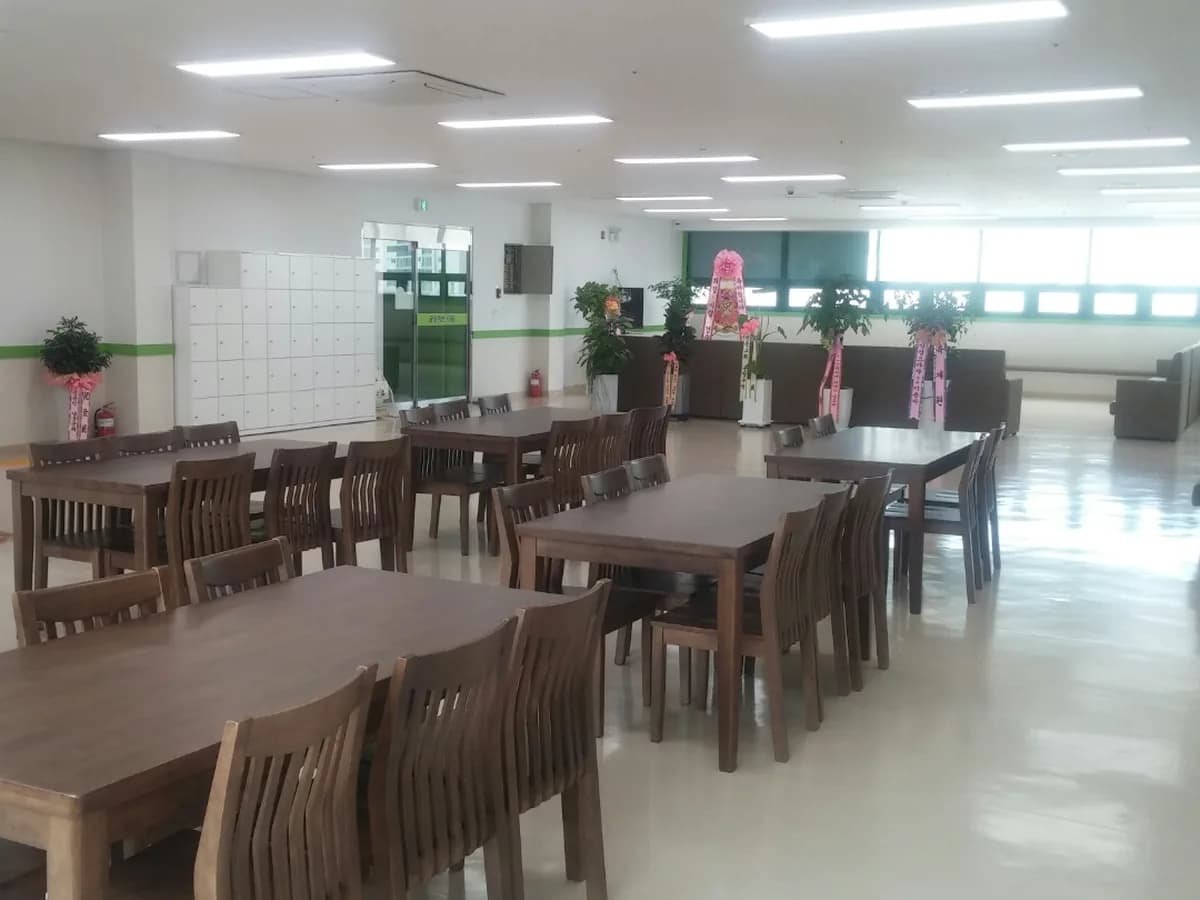 공경노인주간보호센터 이미지 2