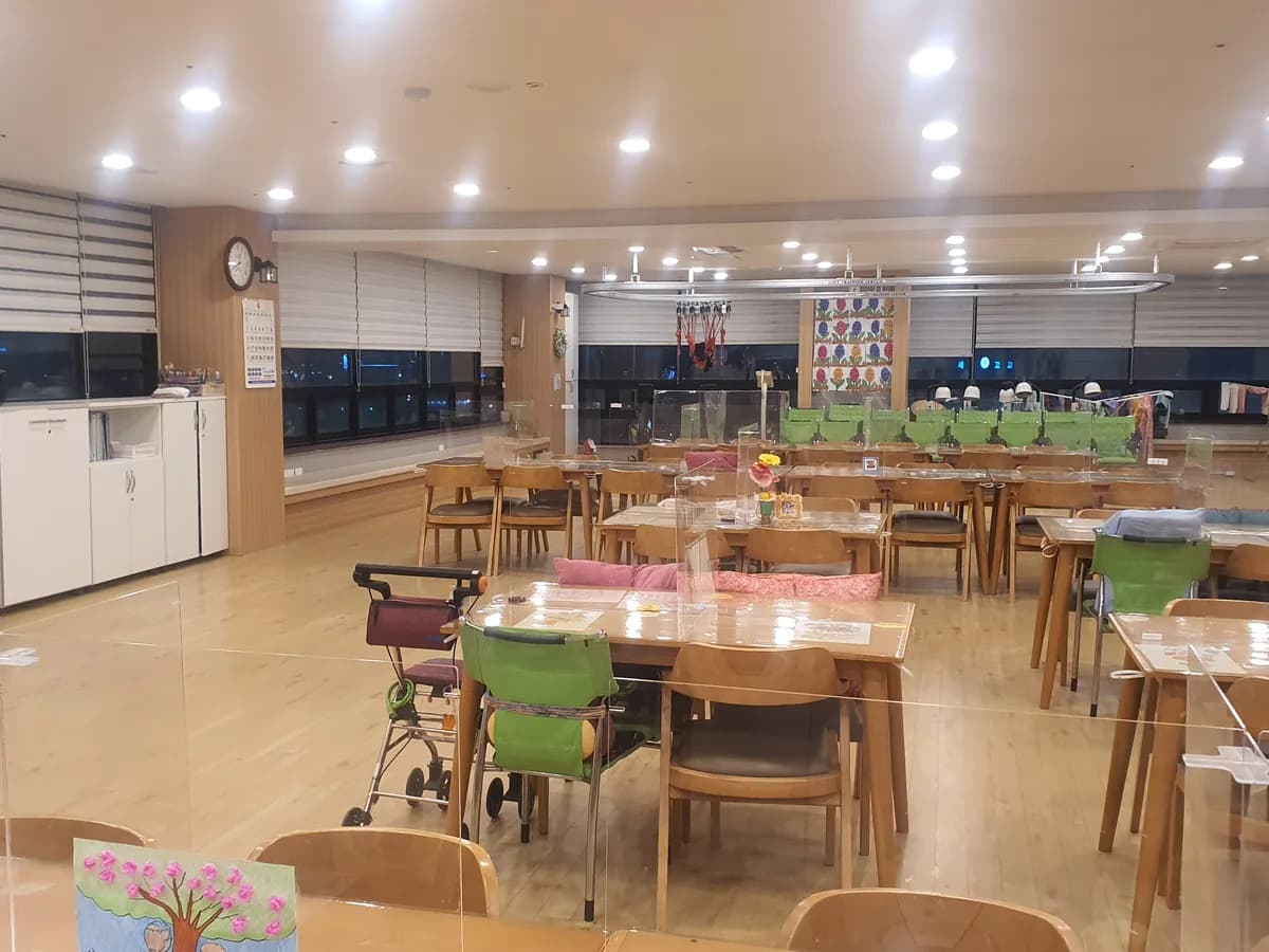 비지팅엔젤스 일산동구주야간보호센터 이미지 1
