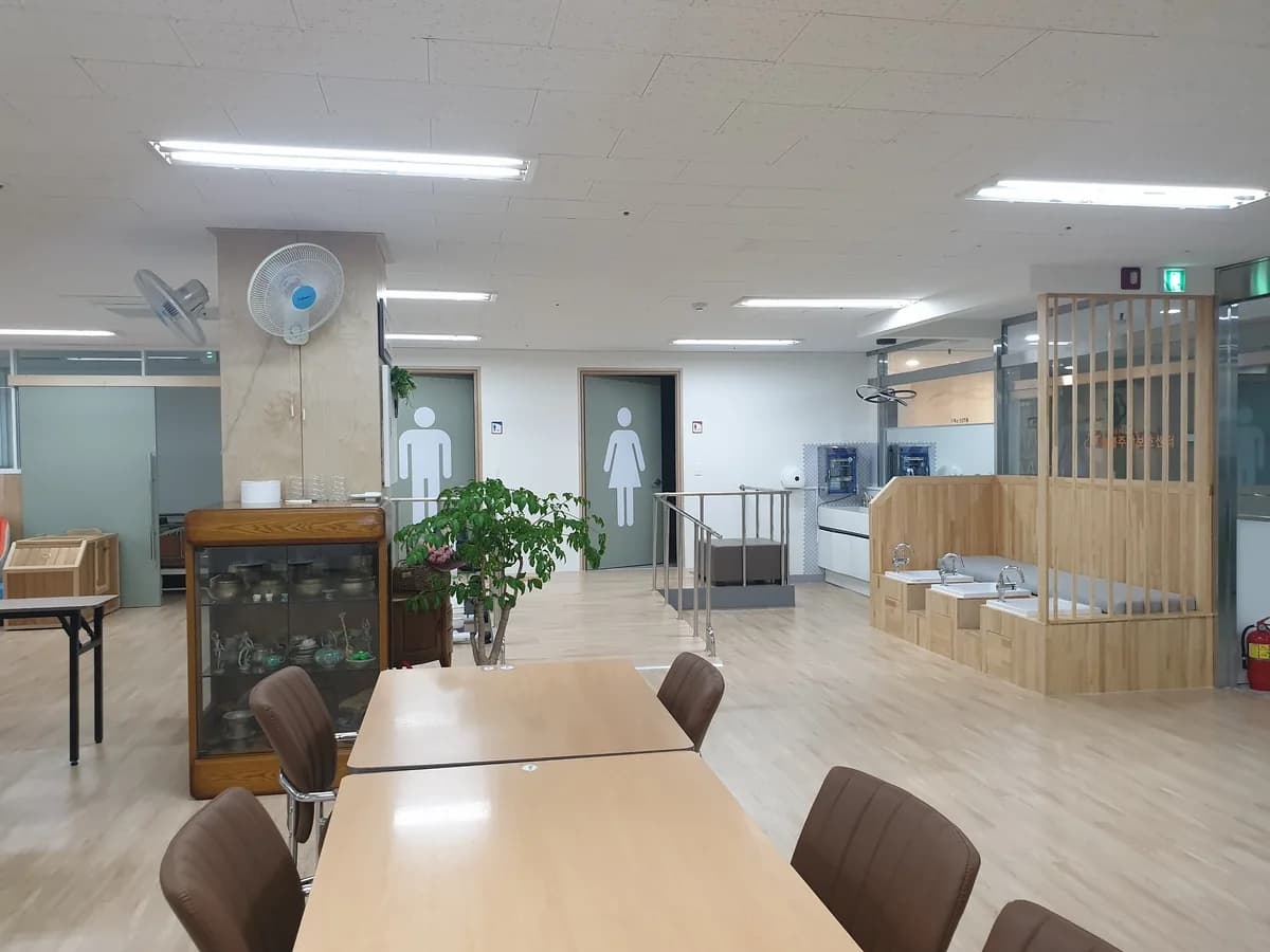 늘봄노인복지센터 이미지 2