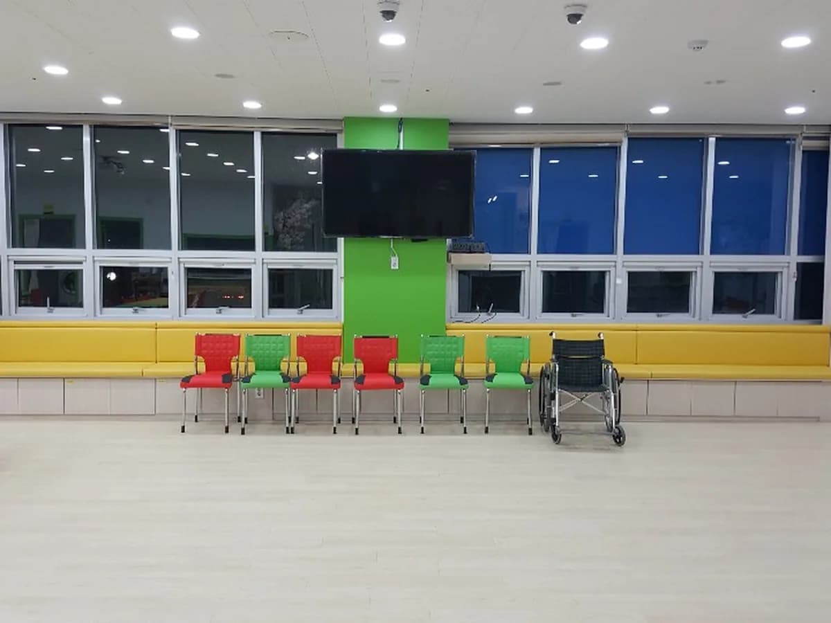 사랑키움주간보호센터 이미지 1