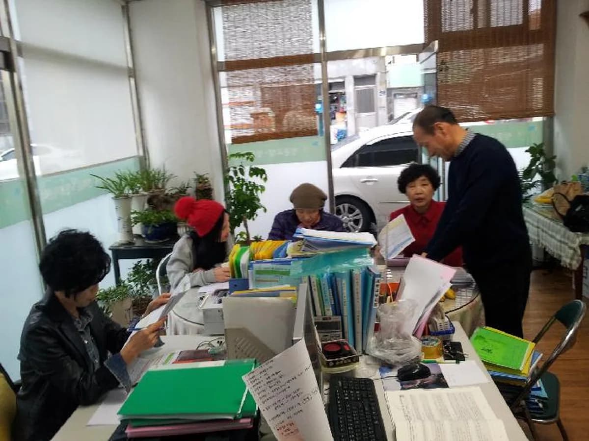 늘푸른 노인복지센터 이미지 5