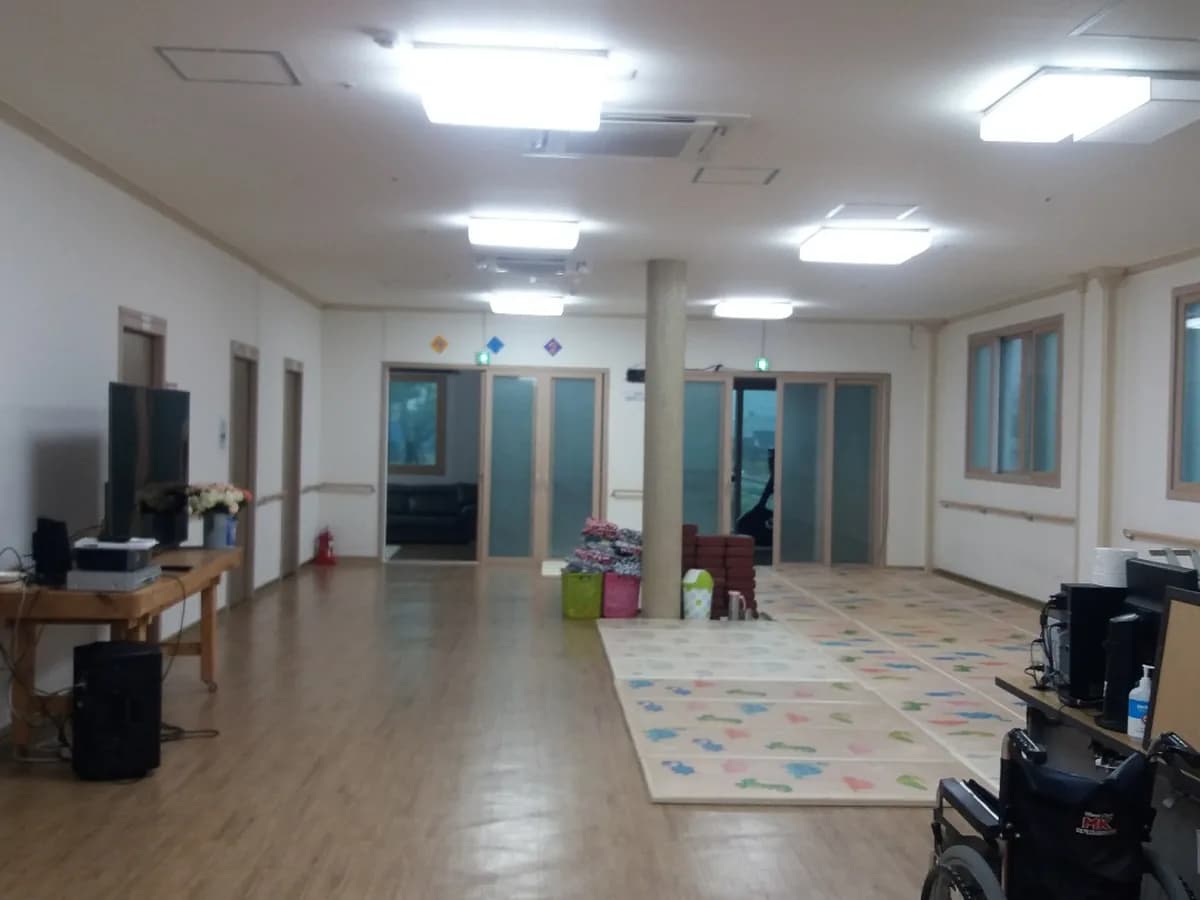 부모사랑재가복지센터 이미지 5