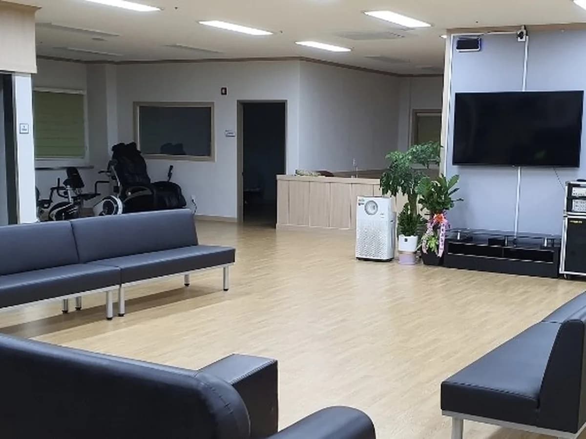 초곡실버주간보호센터 이미지 3