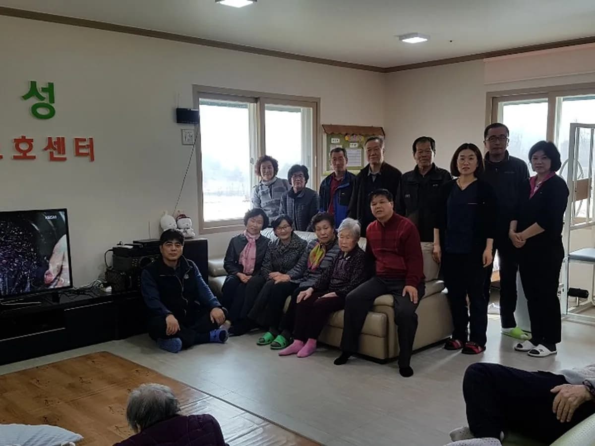 실버재활주간보호 이미지 2