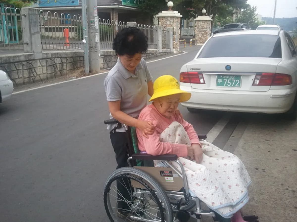 A+샛별재활주간보호센터 이미지 2