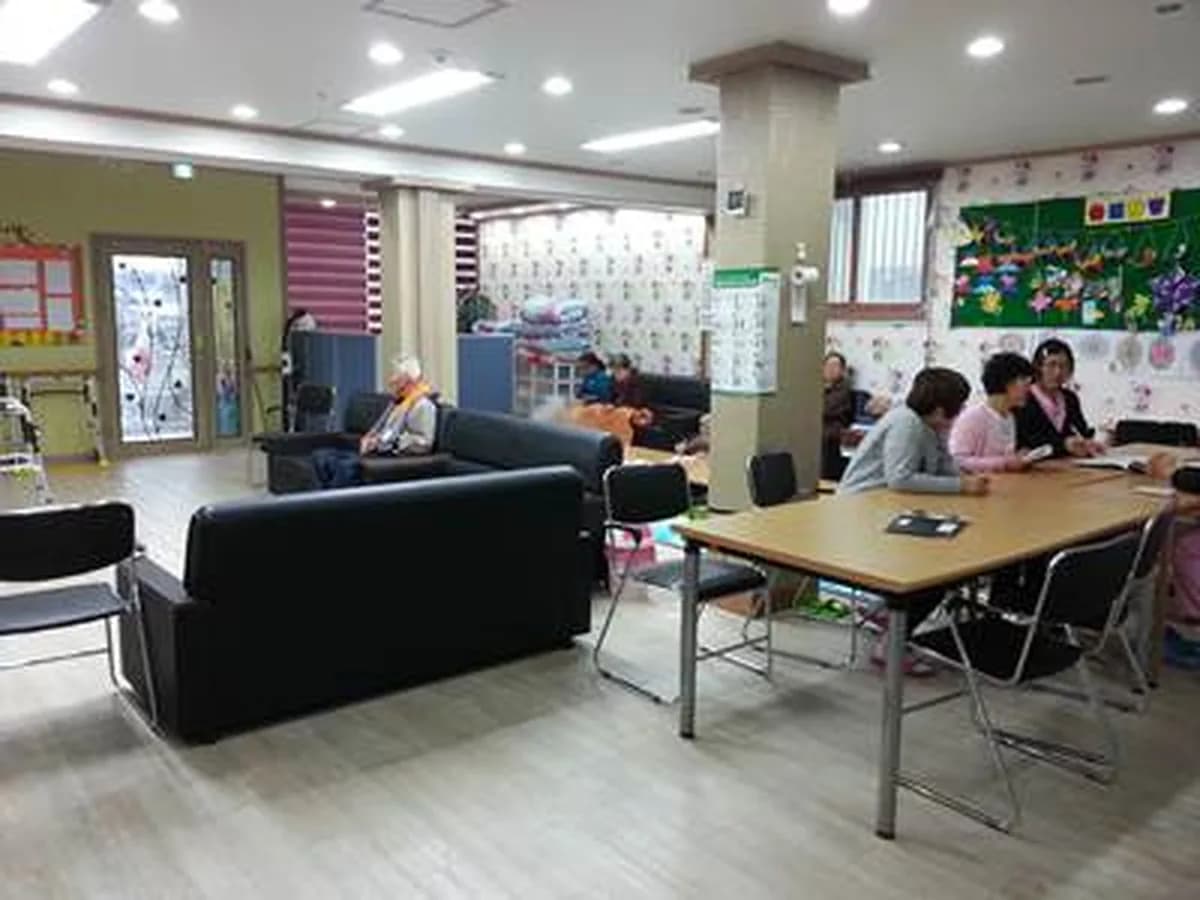 꽃씨재가노인복지센터 이미지 8